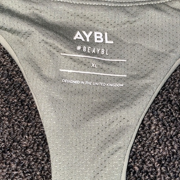 Core bra - Picture 2 of 3